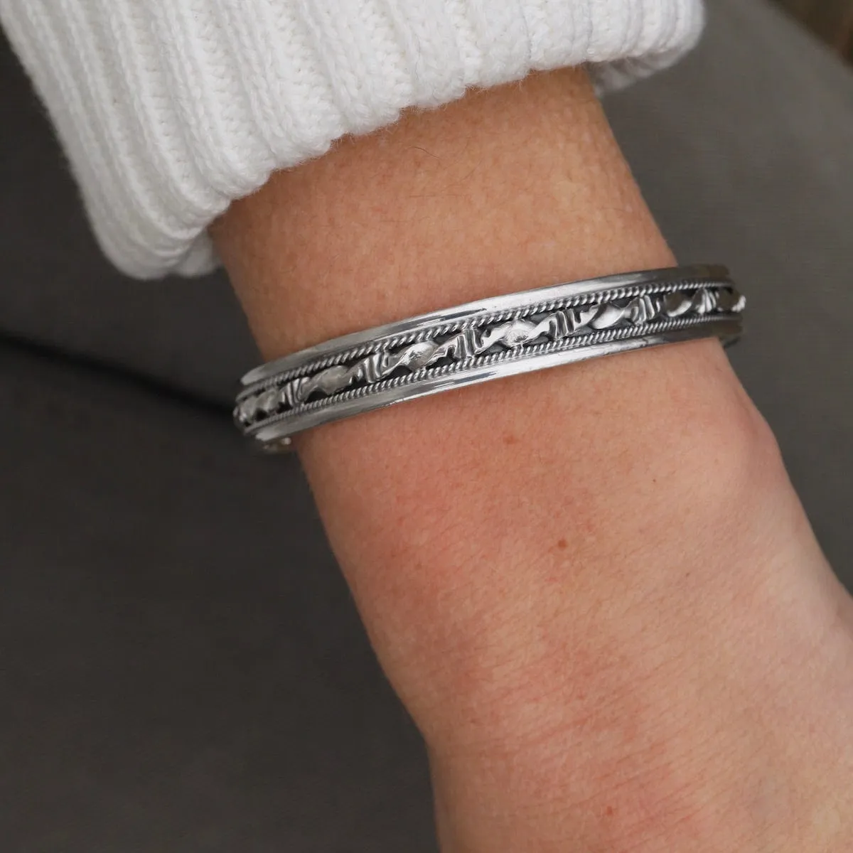 1/2" Woven Twist in Dot Row Sterling Silver Cuff