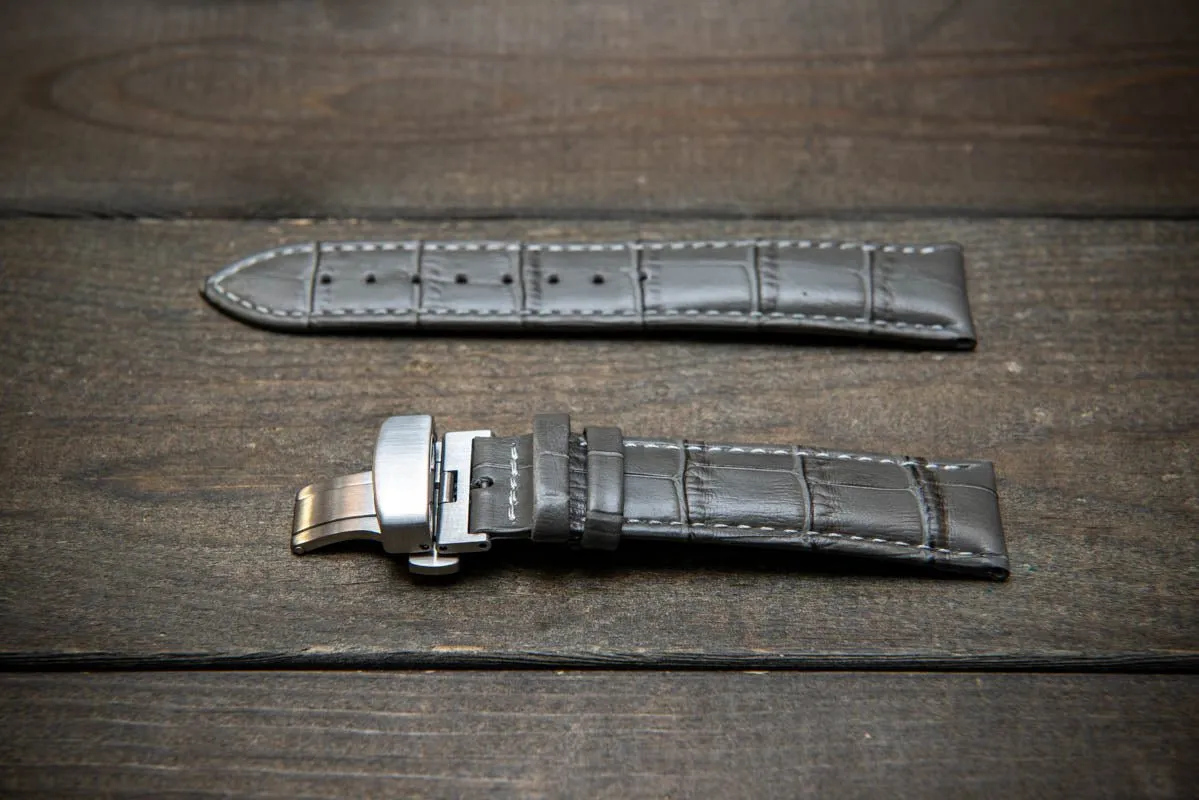 Leather watch strap, band made of calf leather with croc grain pattern 18-22 mm. Deployment clasp.