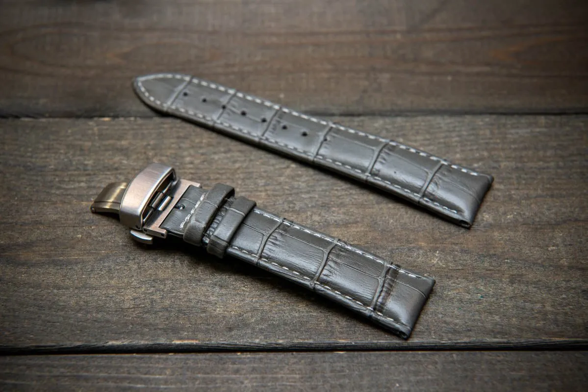 Leather watch strap, band made of calf leather with croc grain pattern 18-22 mm. Deployment clasp.