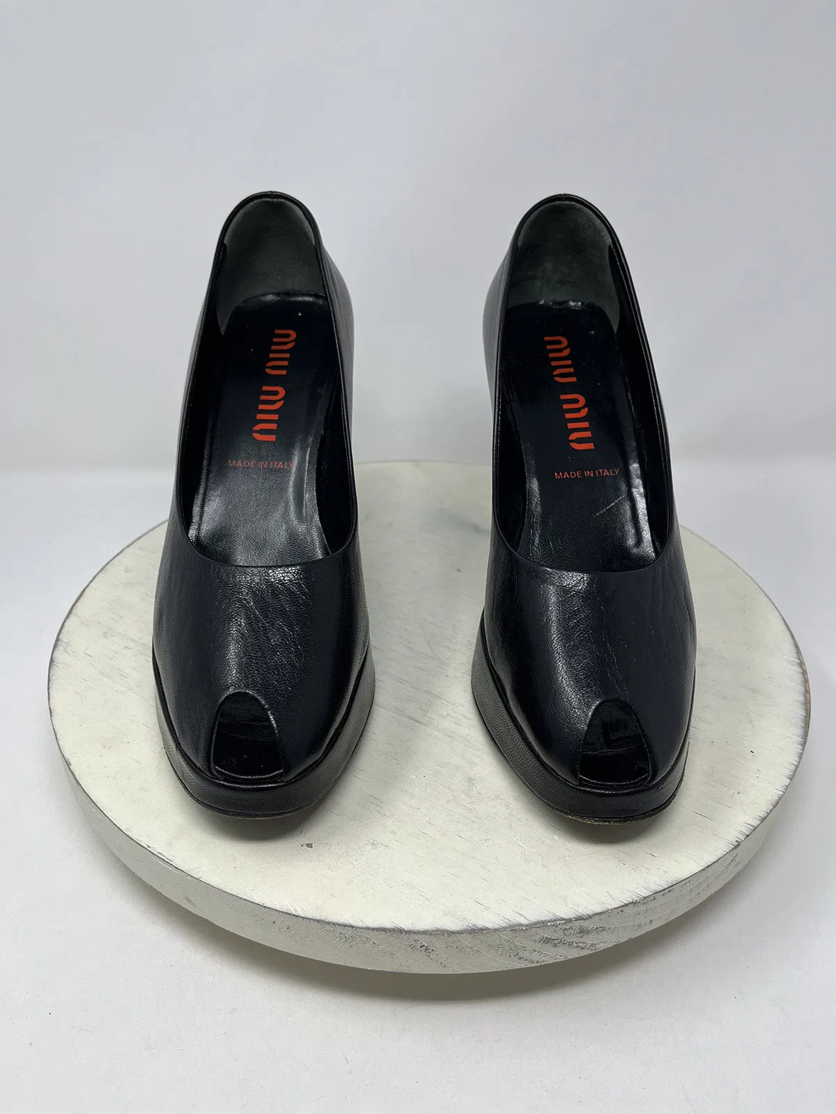 Miu Miu Size 9 Black Leather Pumps