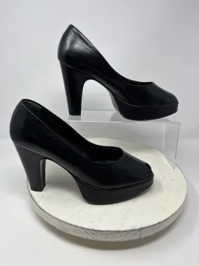 Miu Miu Size 9 Black Leather Pumps