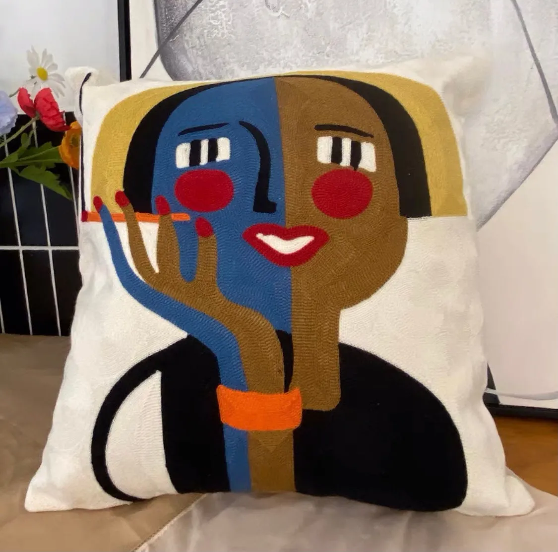 Modern Lady Cushion Cover