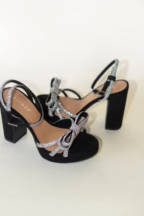 SHINY BOW HEEL