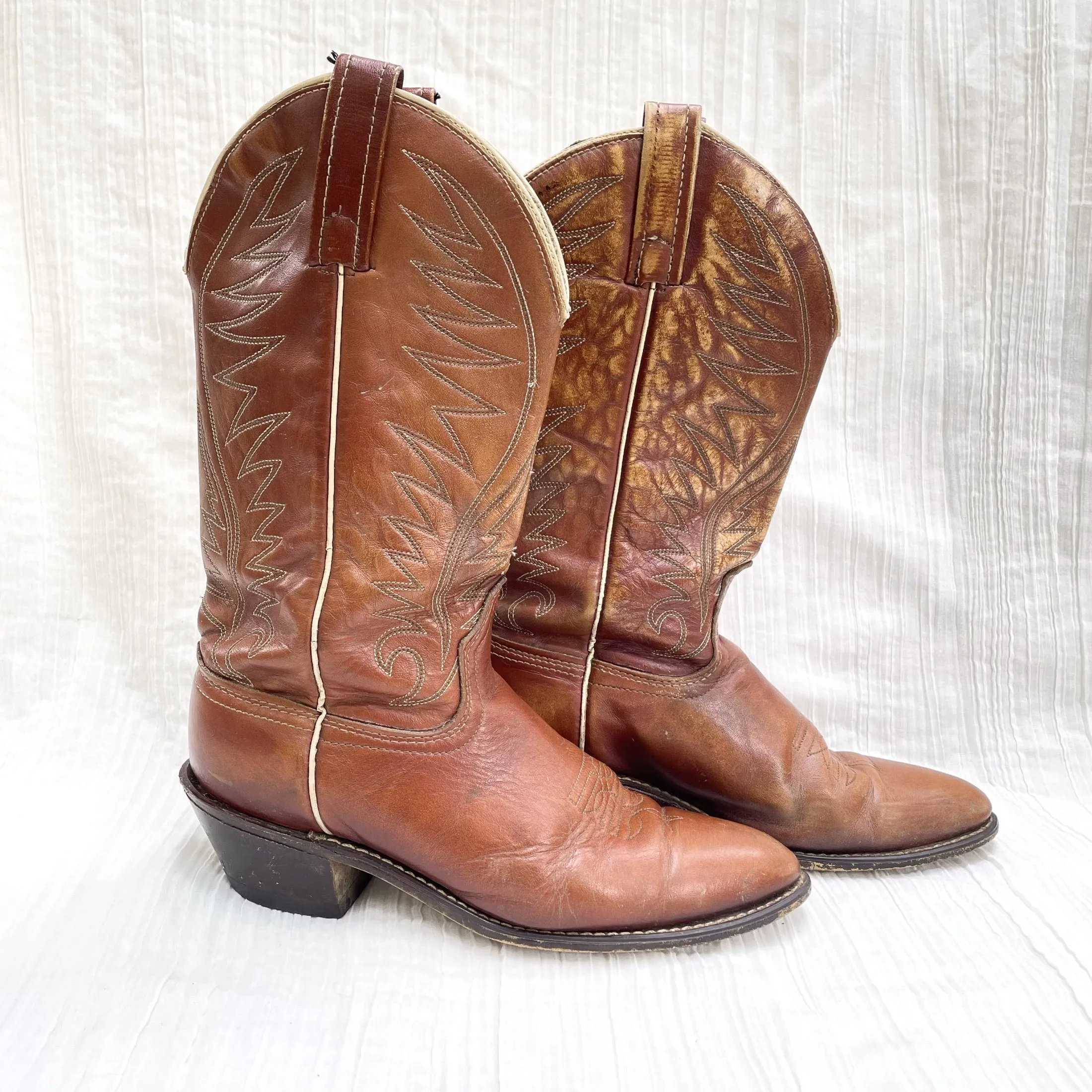 SOLD Vintage Acme Womens Western Boots, Well Worn Brown Cowboy Boots 8C